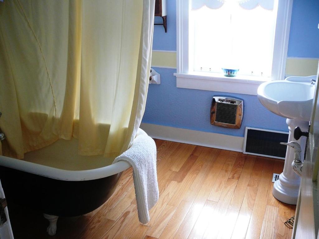 Gables Bed & Breakfast Stayner Camera foto