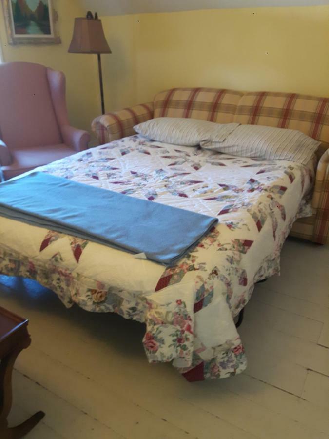 Gables Bed & Breakfast Stayner Esterno foto